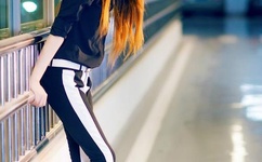 夏季短袖看见女同学乳突qq